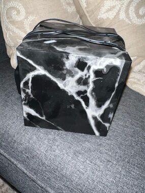 Black and White Marble Cube Essential Oil Diffuser